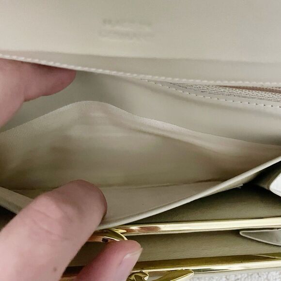 Topstyle Cream Tooled Leather Wallet Germany Floral Embossed Accordion Old Money - Picture 6 of 12